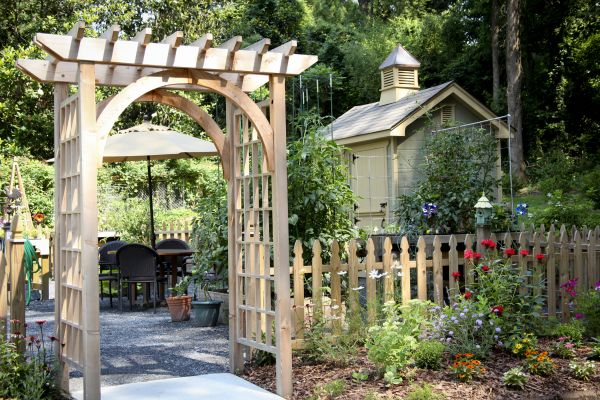 Trellis Mounting in Cranston